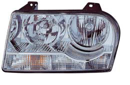 Передняя фара CHRYSLER 300C 2005-2006