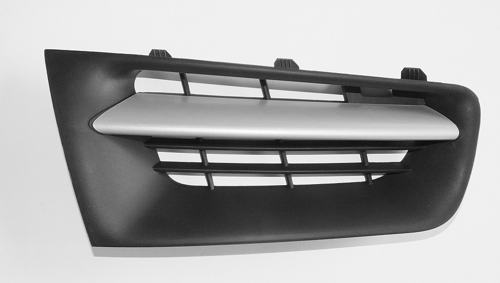 Решетка радиатора RENAULT MEGANE 2003-2008